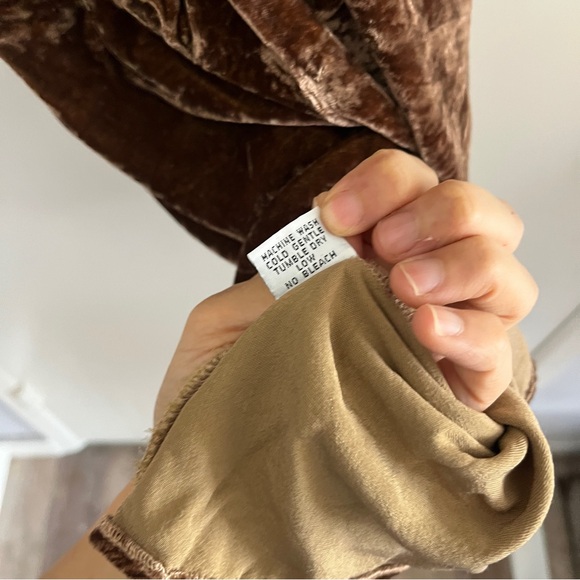 Bryn Walker Brown Lagenlook Velvet High Low Hem Sleeveless Short Dress - Picture 6 of 8